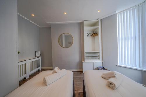 Stunning 1 Bedroom 4 Guest Flat by Anfield Stadium, Liverpool (photo 7)