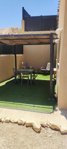 Κήπος, פינה של נחת במצפה רמון in Μίτζπε Ραμόν