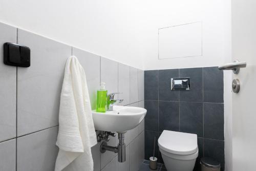 3 bedroom apartment near center of Prague, Praga (foto 10)
