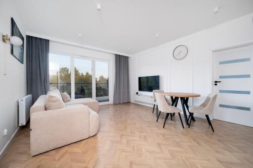 Rąbieńska Urban Elegance Apartment by BookingHost