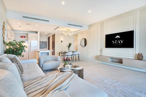 STAY BY LATINEM Luxury 2BR Holiday Home CVG 907 Near Burj Khalifa, Dubai (Foto 3)