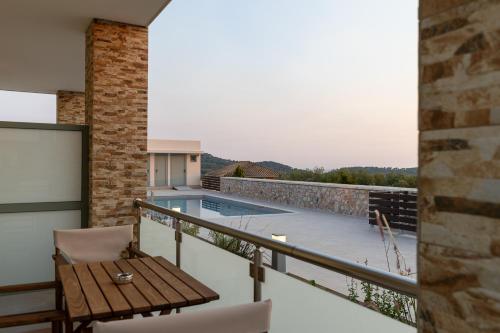 Rõdu/terrass, QUERCUS Boutique Living in Loutsa Prevezas