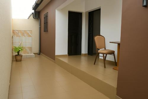 발코니/테라스, Résidence La Paix Yamoussoukro, L'Oasis (Residence La Paix Yamoussoukro, L'Oasis) in 야무수크로
