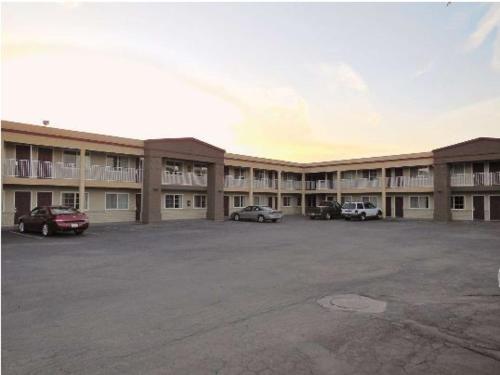 Americas Best Value Inn Hanford