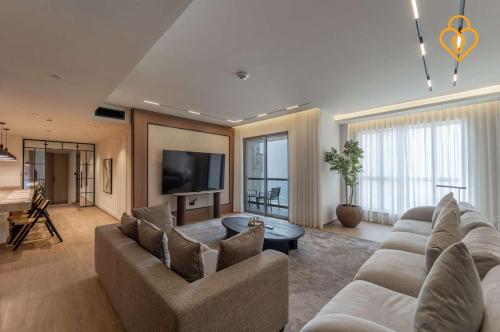 Keysplease Seaview Modern 4BR walk to beach, JBR, Dubaj