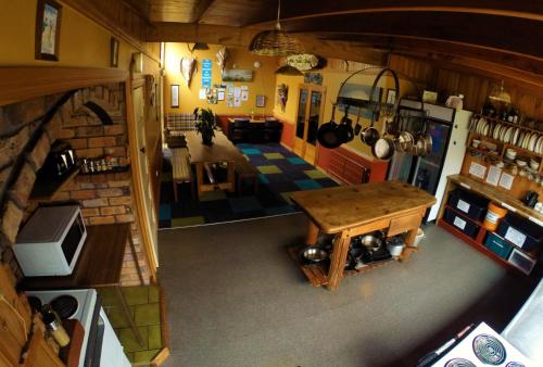 Bazil's Backpackers BBH Hostel & Surf School