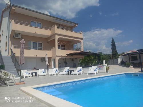 Vila Leona, Rogoznica (photo 10)