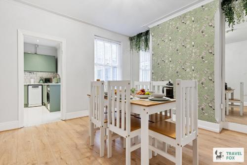 設施, Liz's 4 Bed House: Close to the Motor Point Arena in 達勒斯