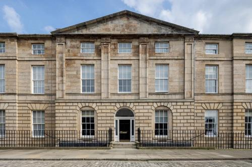Exterior view, Forth House by Supercity Aparthotels in Broughton