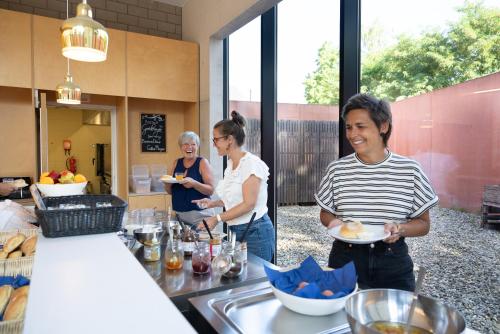 Ételek és italok, Hostel Groeninghe in Kortrijk