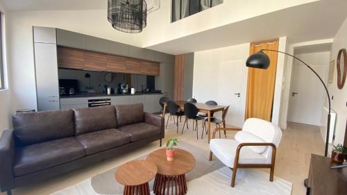 Appartement T4 au coeur du Triangle d'Or, Bordeaux (photo 8)