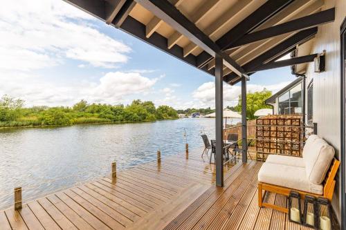 Innisfree House by Leap Escapes in Brundall