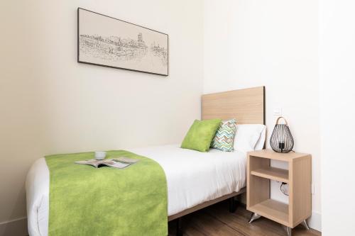Apartamentos Blume Conde Aranda - image 4