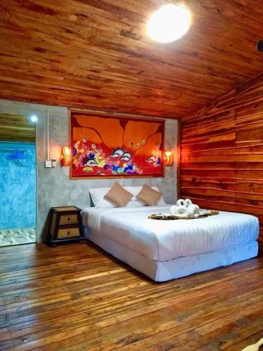 Wooden House Koh Lanta in Klong Tob Beach