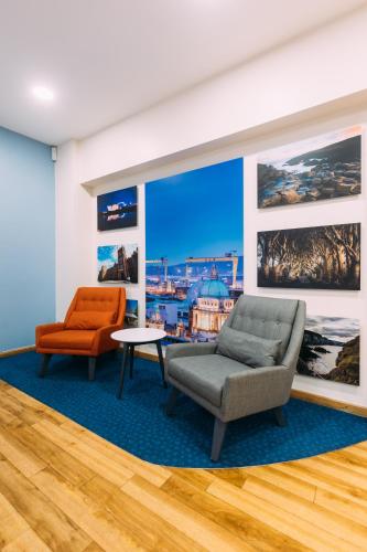 ล็อบบี้, ทราเวลลอดจ์ เบลฟาสต์ (Travelodge Belfast) near ที่ว่าการเมือง