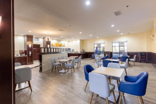 طعام و مشروبات, Comfort Suites Troy-I75 in تروي