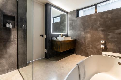 Villa Pietra - Camps Bay - image 4