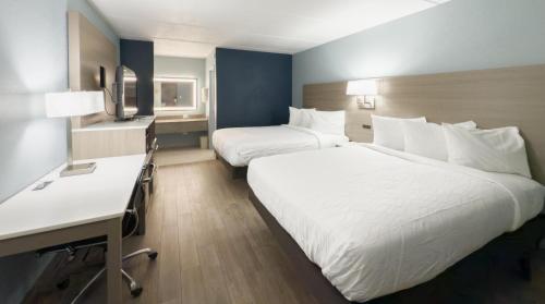 2 double beds