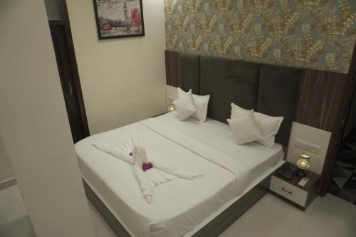 Hotel Decent in Barnala