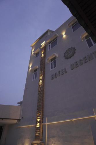 Hotel Decent in Barnala