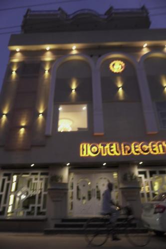 Hotel Decent in Barnala