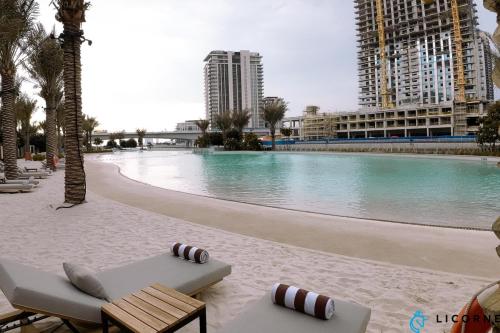 Brand New Modern 2 BR Retreat in Dubai Creek Harbour, Dubai (photo 6)