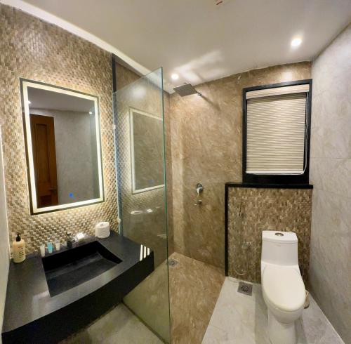 The Cozy Suite by Lux Haven Stays 2 Bedroom Apartment - image 4