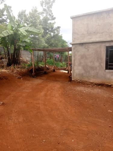 The Kenyan Handbuilt Haven in Meru