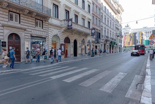 Piazza Venezia Suite and Terrace - image 4