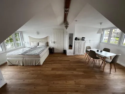 Wohnen mit traumhafter Aussicht in Besigheim, Deutschland
