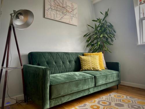 Luxurious 1-Bedroom Flat in Kensington Olympia-W14, Londýn (fotografie 6)