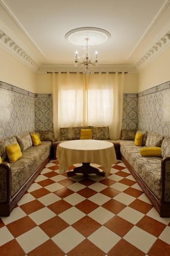 Traditional Moroccan Apartment, Oulfa, Hajj Fateh in Al Fida