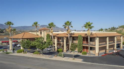 Best Western Copper Hills Inn - image 9