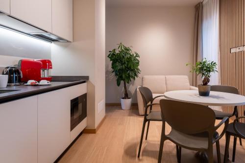 Oriana Homèl Milano, Milán (foto 8)