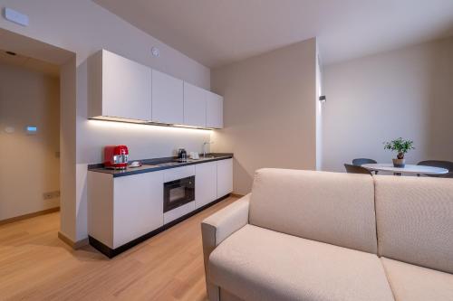 Oriana Homèl Milano, Milán (foto 9)