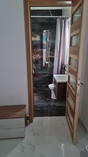 Modern Penthouse XXL Terrace in แอตตาด