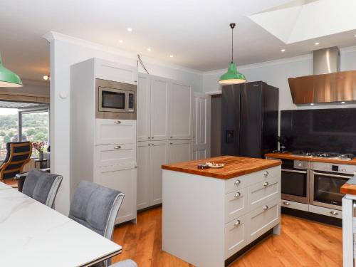 外部景觀, 15 Summerland Avenue in 道利什市中心