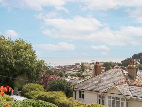 外部景觀, 15 Summerland Avenue in 道利什市中心