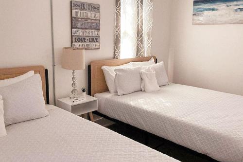 Cozy Convenient Near All Pensacola Offers