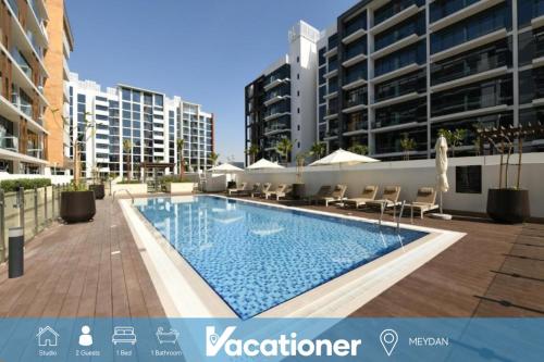 Vacationer Holiday Homes I Chic Studio l Private Balcony in Meydan, Дубай