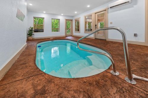 Mountain Made by American Patriot Getaways in Zion Grove (TN)