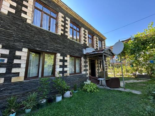 Vista exterior, Svaneti Heaven in Lentekhi