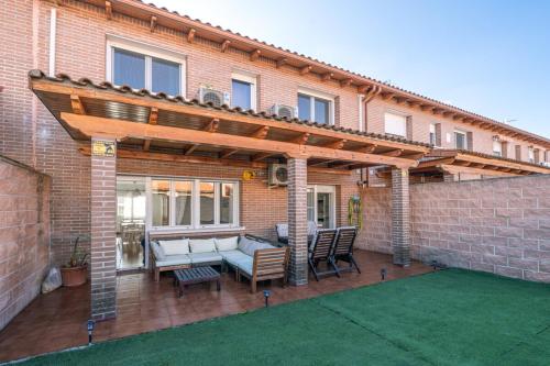 Magnifica casa en Torrejón del Rey gîte à louer Villanueva de la Torre