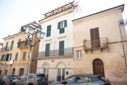 สภาพแวดล้อมโดยรอบ, A casa di Marilù (A casa di Marilu) in ลันชาโน