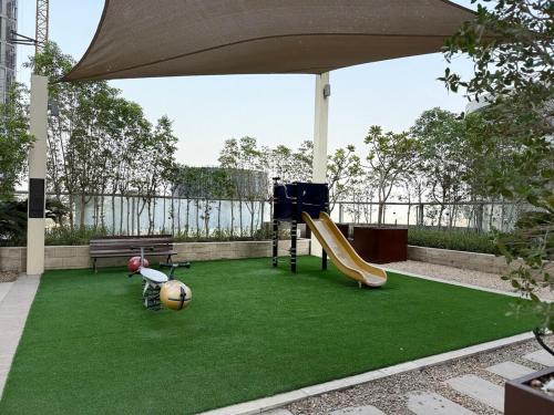 ASHRI Luxury apt |Steps to Dubai Mall|Burj Khalifa