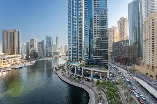 Dubai Marina Waterfront Stay with Maid Room, Dubaj (zdjęcie 2)