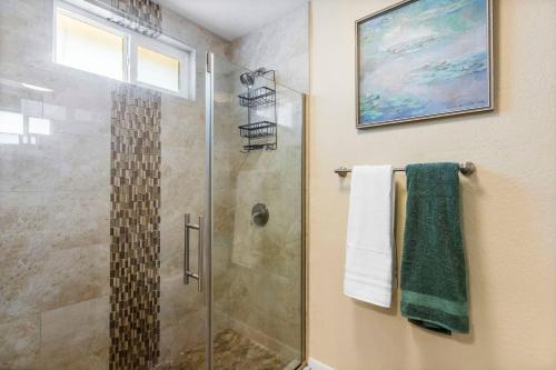 6 Beds 3 Baths Pool BBQ Near the Strip, Las Vegas (foto 4)