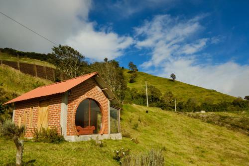 Зовнішній вигляд готелю, Rancho La Suiza in Patate