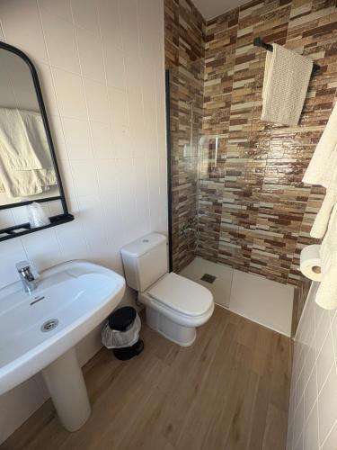 ฝักบัว, Hostal Las rejas in อาร์ชิโดนา