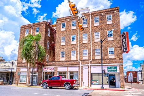 Hotel O Colonial Inn Brownsville Tx - 출입구